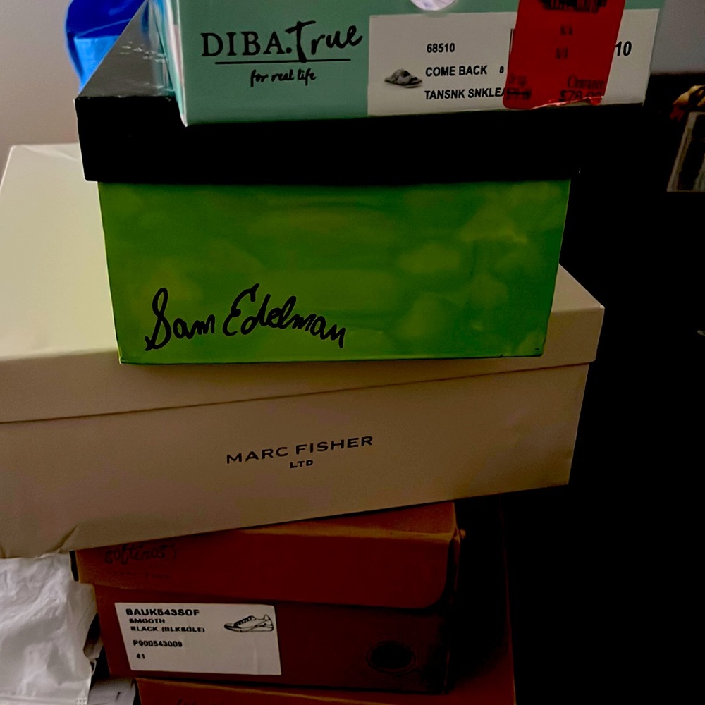 In these lots of shoes you will notice I only listed the Sam Edelman’s